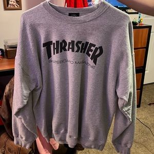 Large Thrasher crew neck
